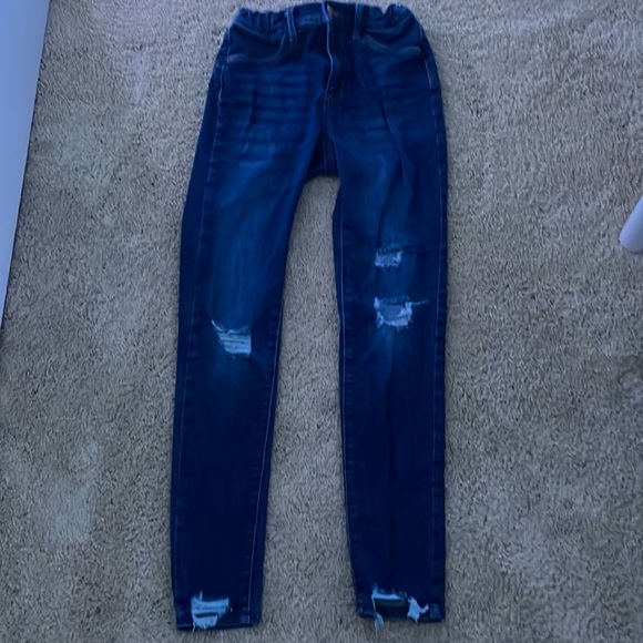 Two pared black and white skinny jeans - Picture 2 of 9